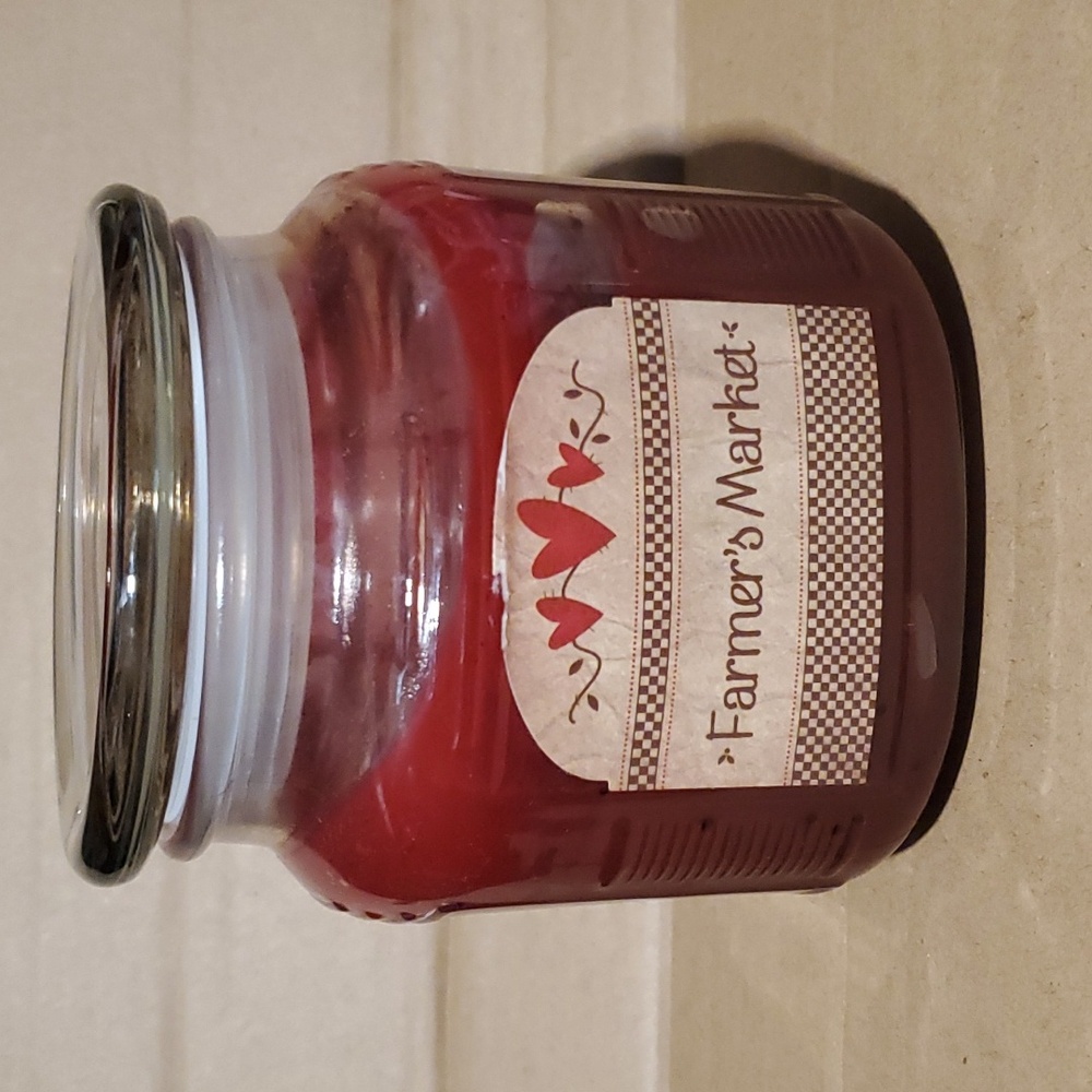 BERRY TART Red Farmer's Market 2 Scents - 16 oz,‎ two wick Gold Canyon candle